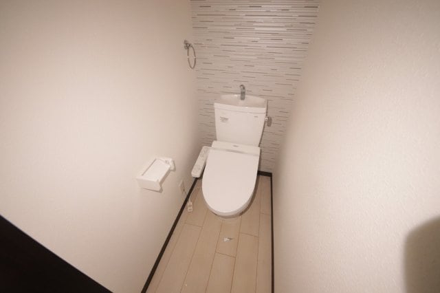 物件内観写真14　(トイレもきれいです)