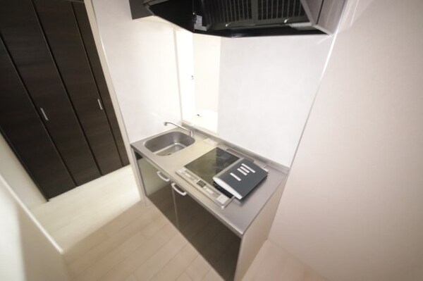 キッチン(コンパクトなキッチンで掃除もラクラク)