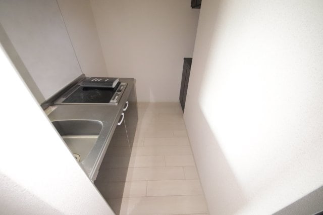 物件内観写真16　(コンパクトなキッチンで掃除もラクラク)