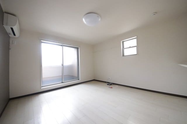 物件内観写真18　(おしゃれなリビングです)