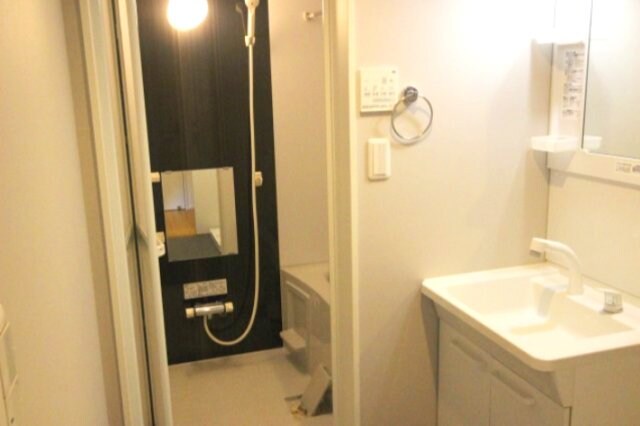 物件内観写真10　(お風呂で日々の疲れを落としましょう)