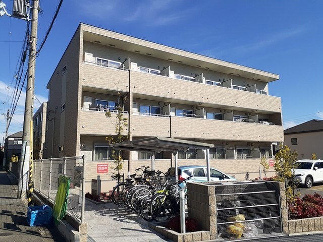 物件外観写真1　(外観です)