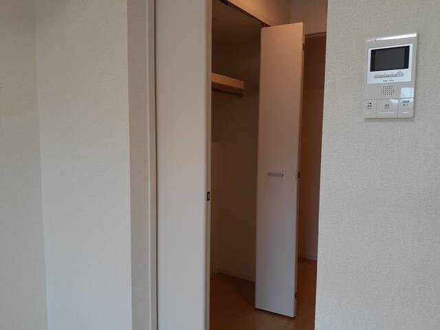 物件内観写真9　(専用の収納スペースです)