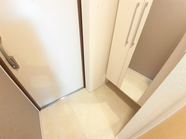 物件内観写真8　(毎日通る玄関はこちらです)
