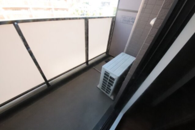 物件内観写真17　(広々としたバルコニーです)