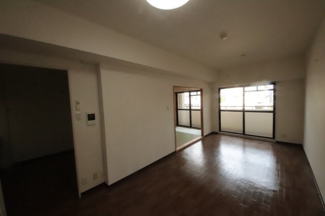 物件内観写真16　(ゆったり過ごせるリビングです)