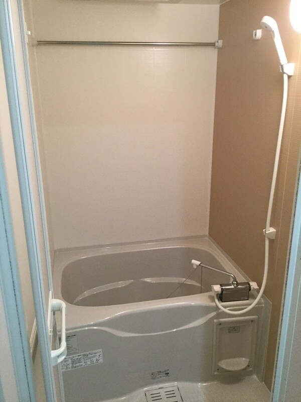 物件内観写真4　(お風呂です)