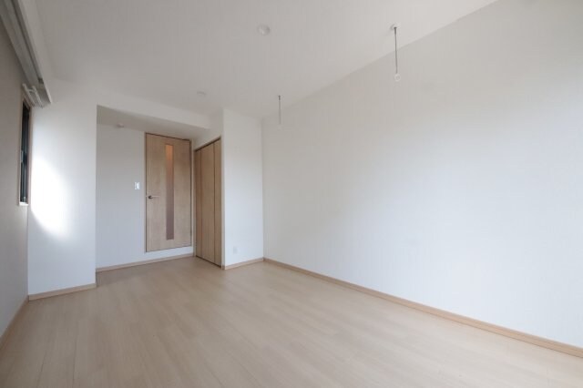 物件内観写真18　(ゆったり過ごせる居間です)