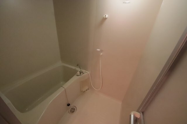 物件内観写真5　(お風呂です)