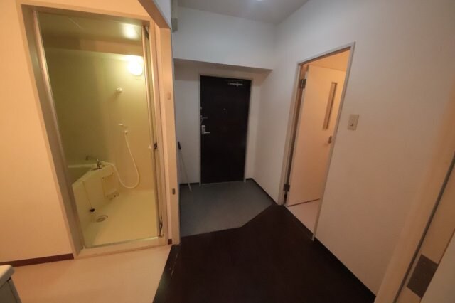 物件内観写真22　(収納もある玄関です)