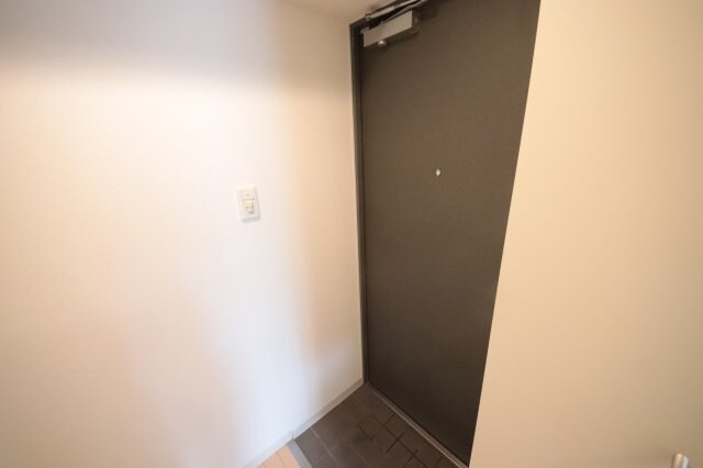 物件内観写真7　(小物を収納するのに便利です)