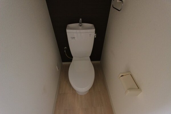 トイレ(ゆったりとした空間のトイレです)