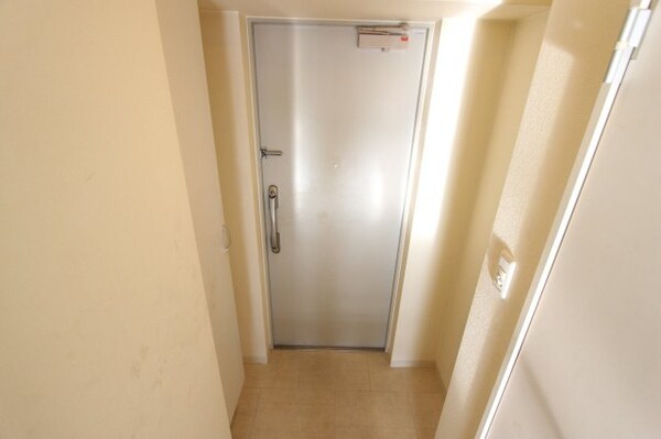 玄関(落ち着いた玄関です)