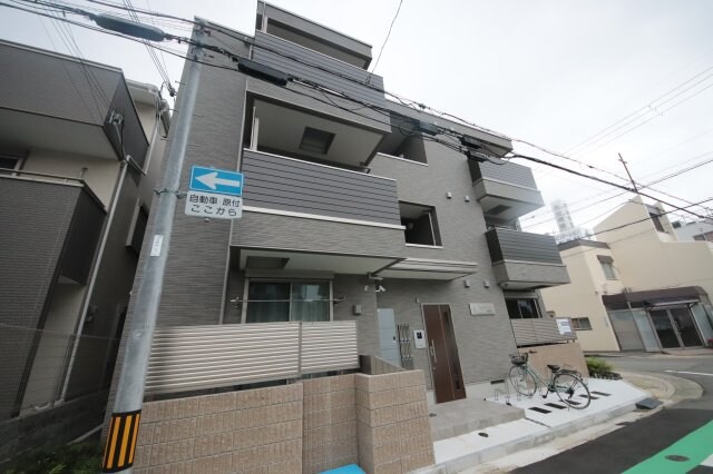 物件外観写真2　(外観もきれいです)