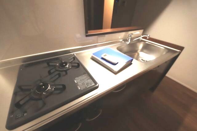 物件内観写真3　(キッチンでお料理をお楽しみください)