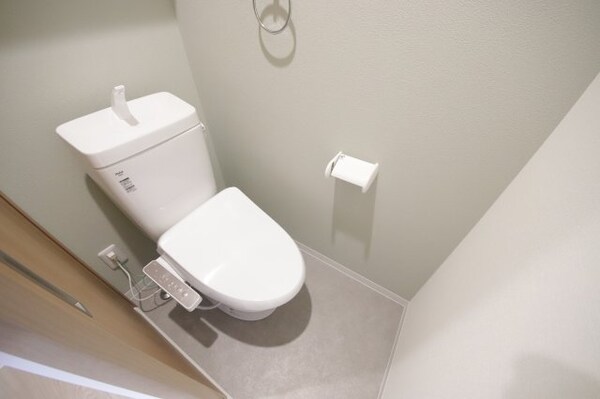 トイレ(シンプルで使いやすいトイレです)