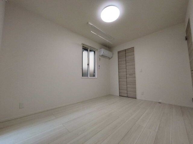 物件内観写真6　(寝室です)