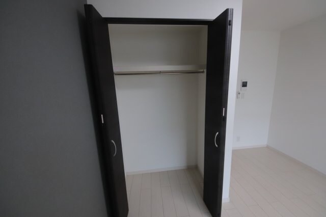 物件内観写真13　(便利な収納スペースです)