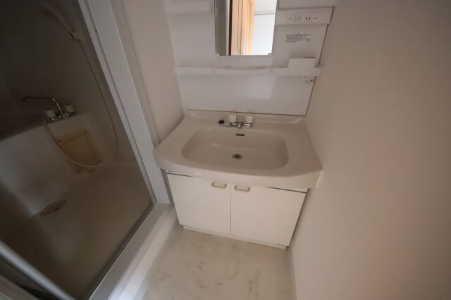 物件内観写真9　(脱衣スペースもあります)