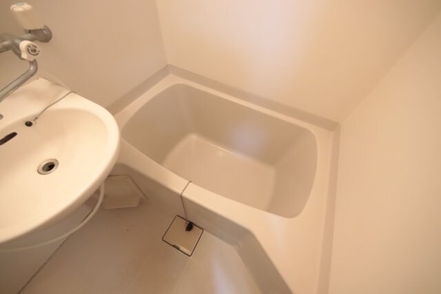 物件内観写真7　(お風呂です)