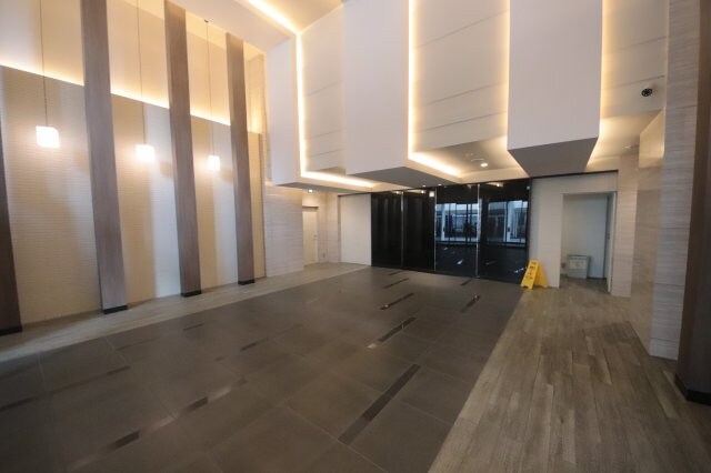 物件外観写真2　(ロビーです)