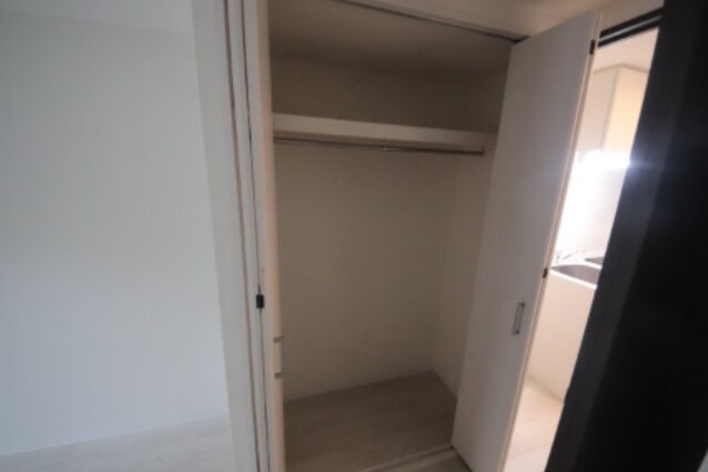 物件内観写真18　(便利な収納スペースです)