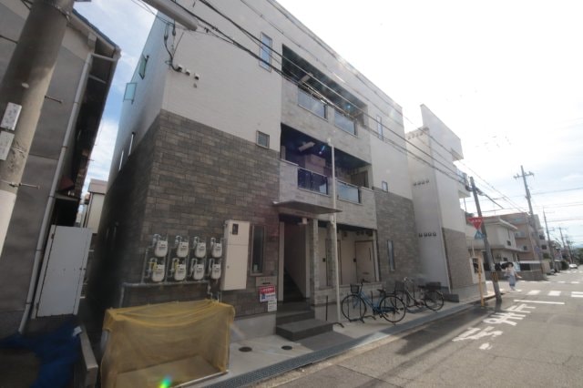 物件外観写真2　(外観です)