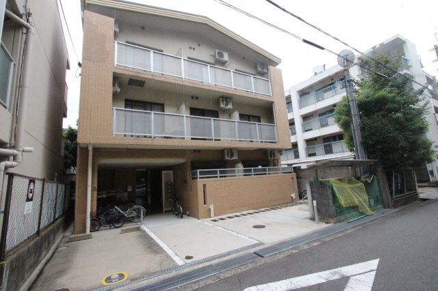 物件外観写真3　(外観もきれいです)