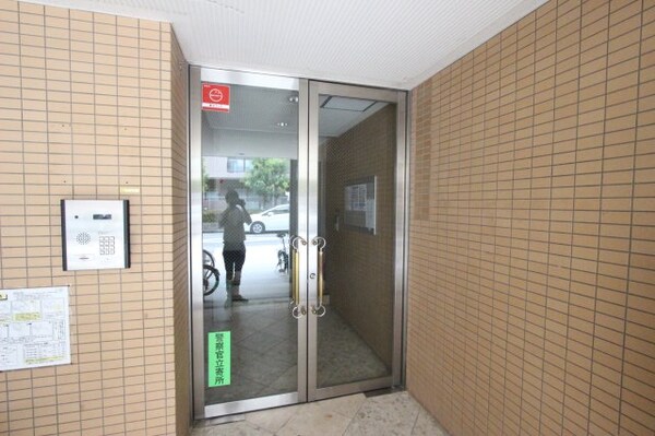 エントランス(毎日通るエントランスはこのようになっています)