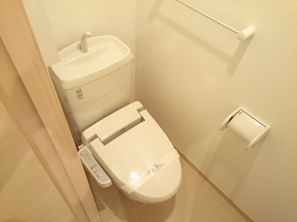 トイレ(落ち着いたトイレです)