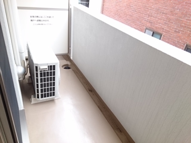 物件内観写真13　(バルコニー付きです)