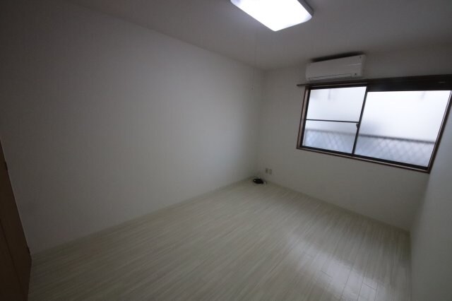 物件内観写真7　(居間です)