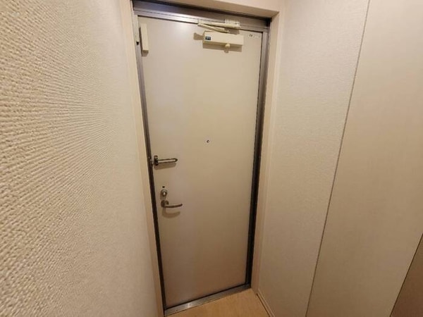 玄関(落ち着いた玄関です)