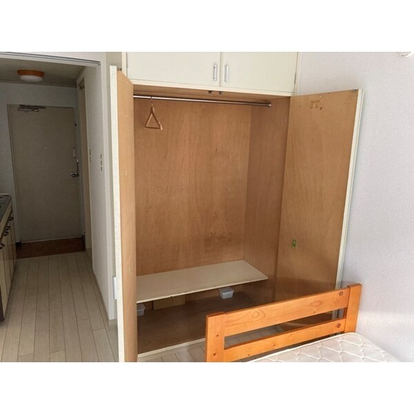 収納(小物を収納するのに便利です)