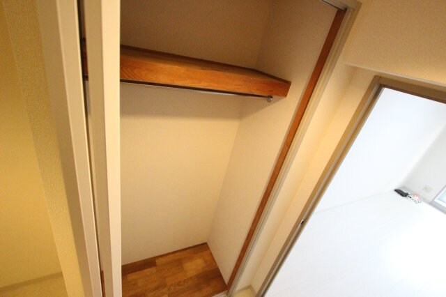 物件内観写真16　(ちょっとした収納スペースも充実しています)