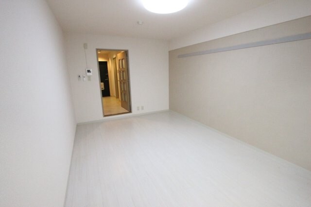 物件内観写真19　(ゆったりとしたリビングです)