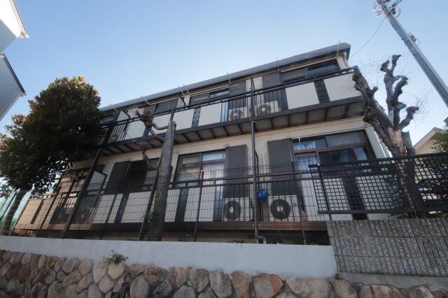 物件外観写真2　(物件の外観です)