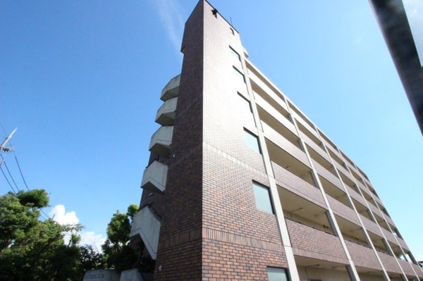外観(こちら、外観パースです)