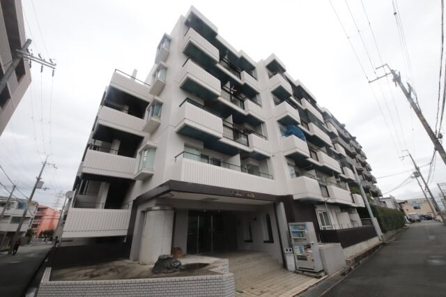 物件外観写真1　(物件の外観です)