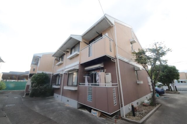 物件外観写真1　(外観も気になるポイント)