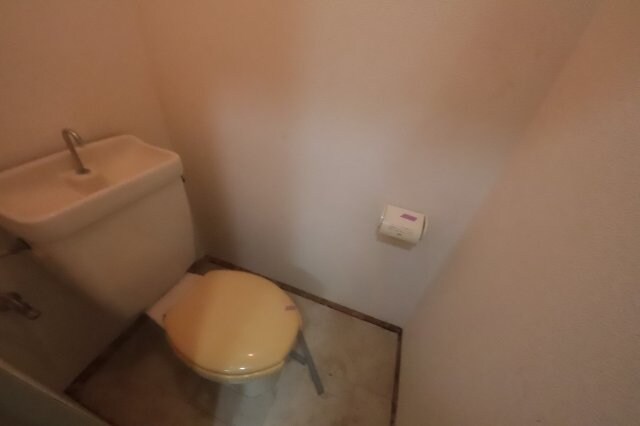 物件内観写真10　(トイレです)