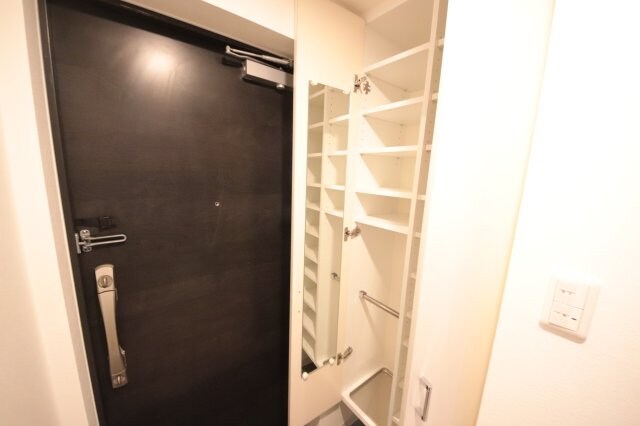 物件内観写真10　(玄関です)