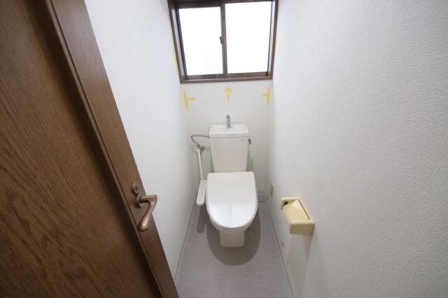 物件内観写真21　(シンプルで使いやすいトイレです)