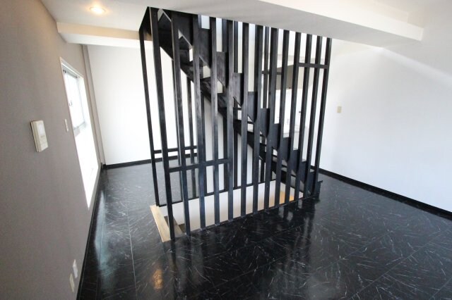 物件内観写真19　(ゆったり過ごせる居間です)