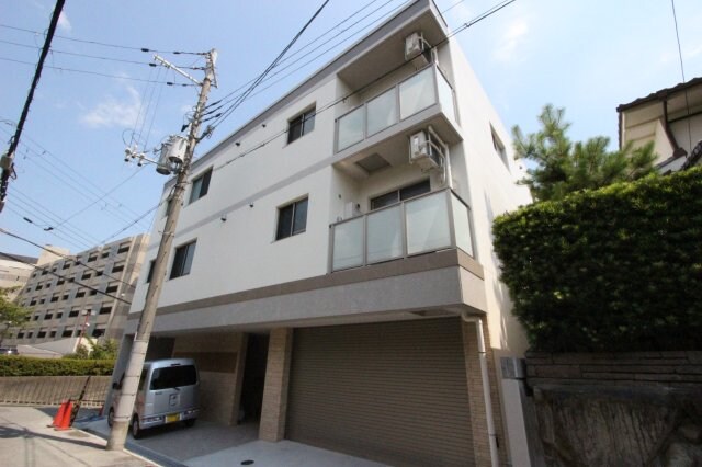 物件外観写真3　(物件の外観です)