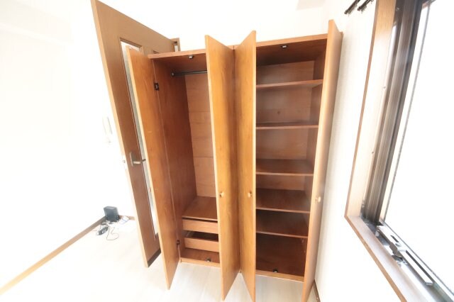 物件内観写真18　(十分な収納スペースがあります)