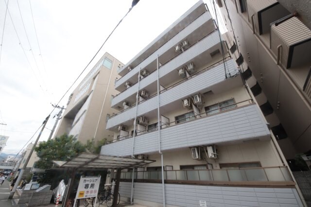 物件外観写真2　(外観もきれいです)