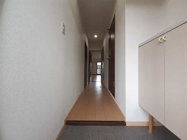 玄関(玄関です)
