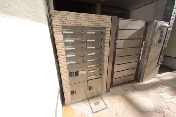 エントランス(同社施工例です。)