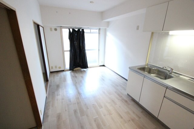 物件内観写真18　(ゆったり過ごせるリビングです)